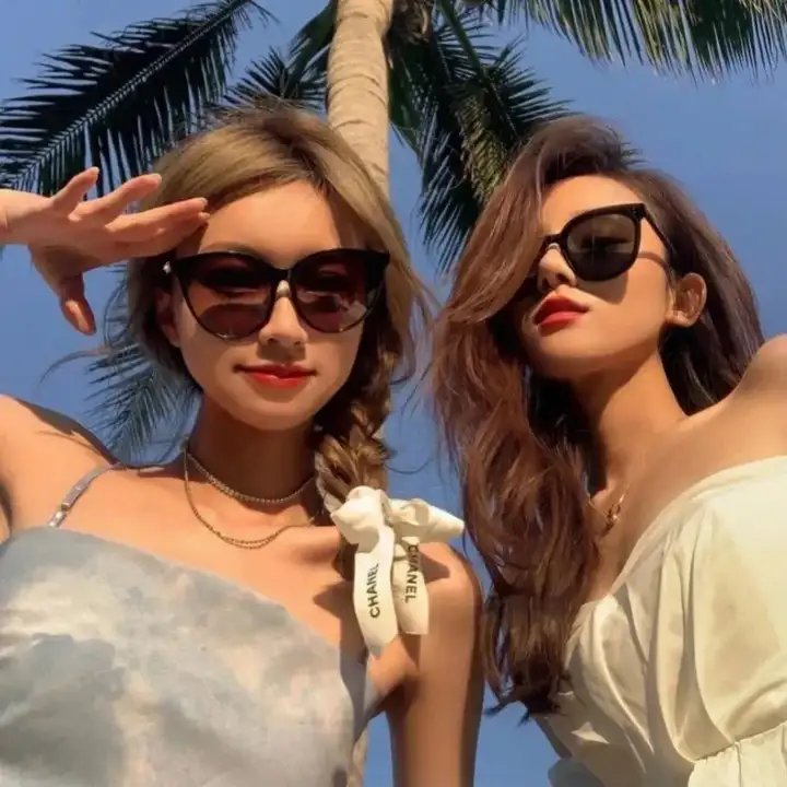 阳台上的派对